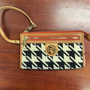 Spartina Daufuskie Island Houndstooth Wristlet